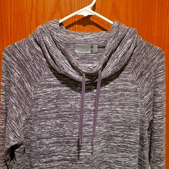 Athleta Sweatshirt - Picture 3 of 4